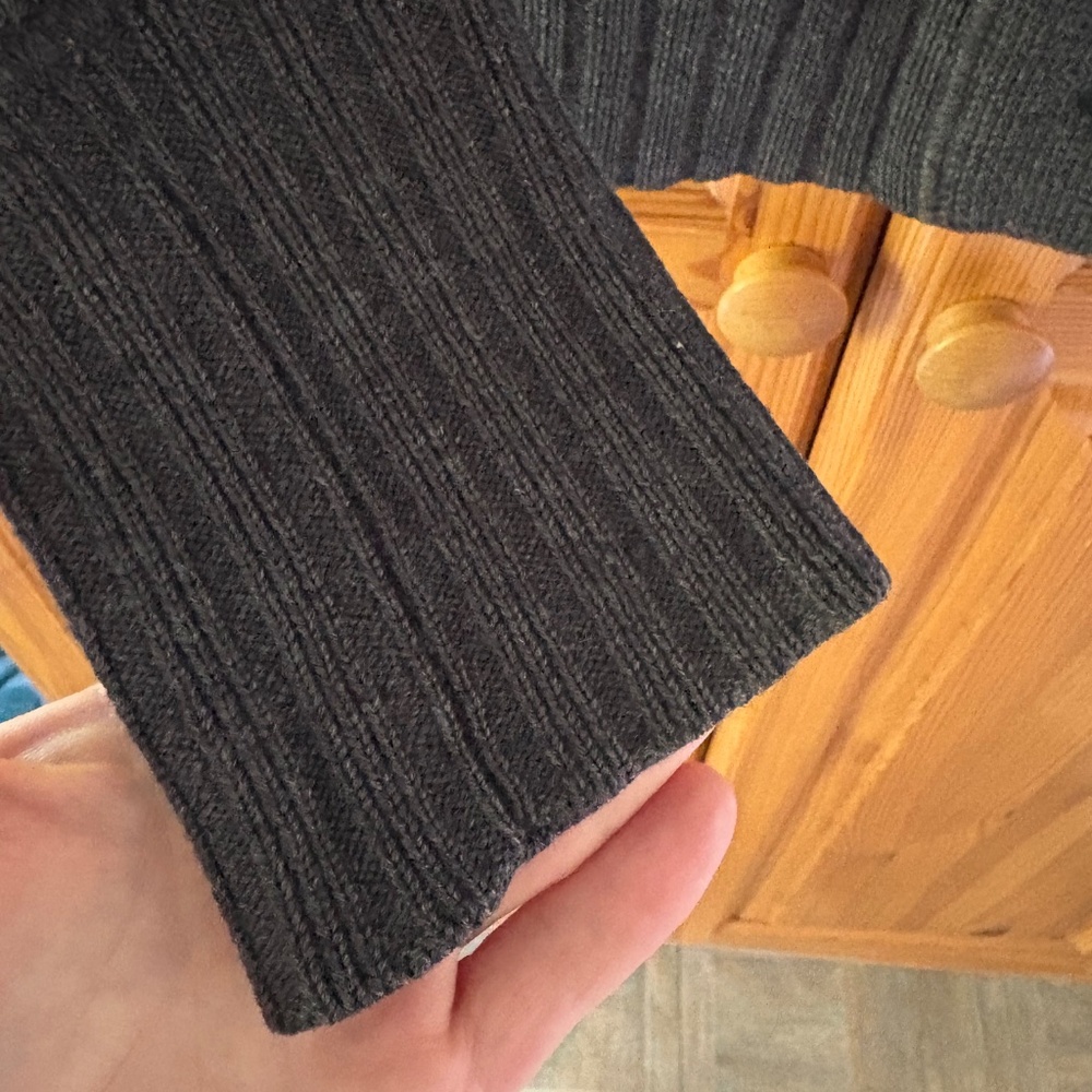 JCrew 100% Merino Wool Cardigan Sweater Women’s XS Charcoal Grey Heavy Knit EUC - Picture 5 of 6